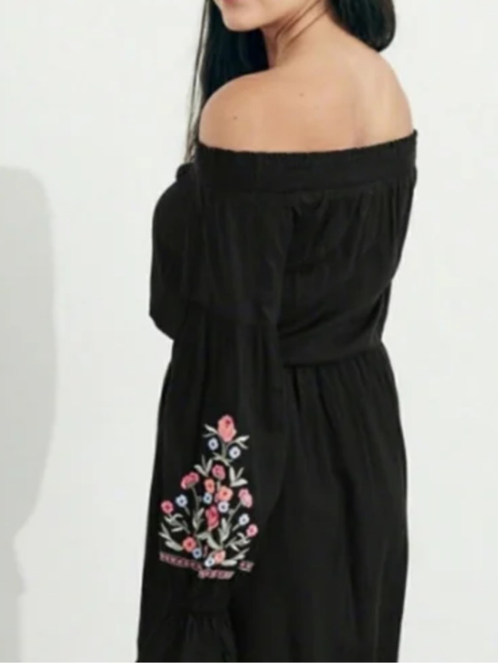 HOLLISTER Black Floral Embroidered Off-the-Shoulder Mini Dress Boho Size Small - Picture 3 of 10